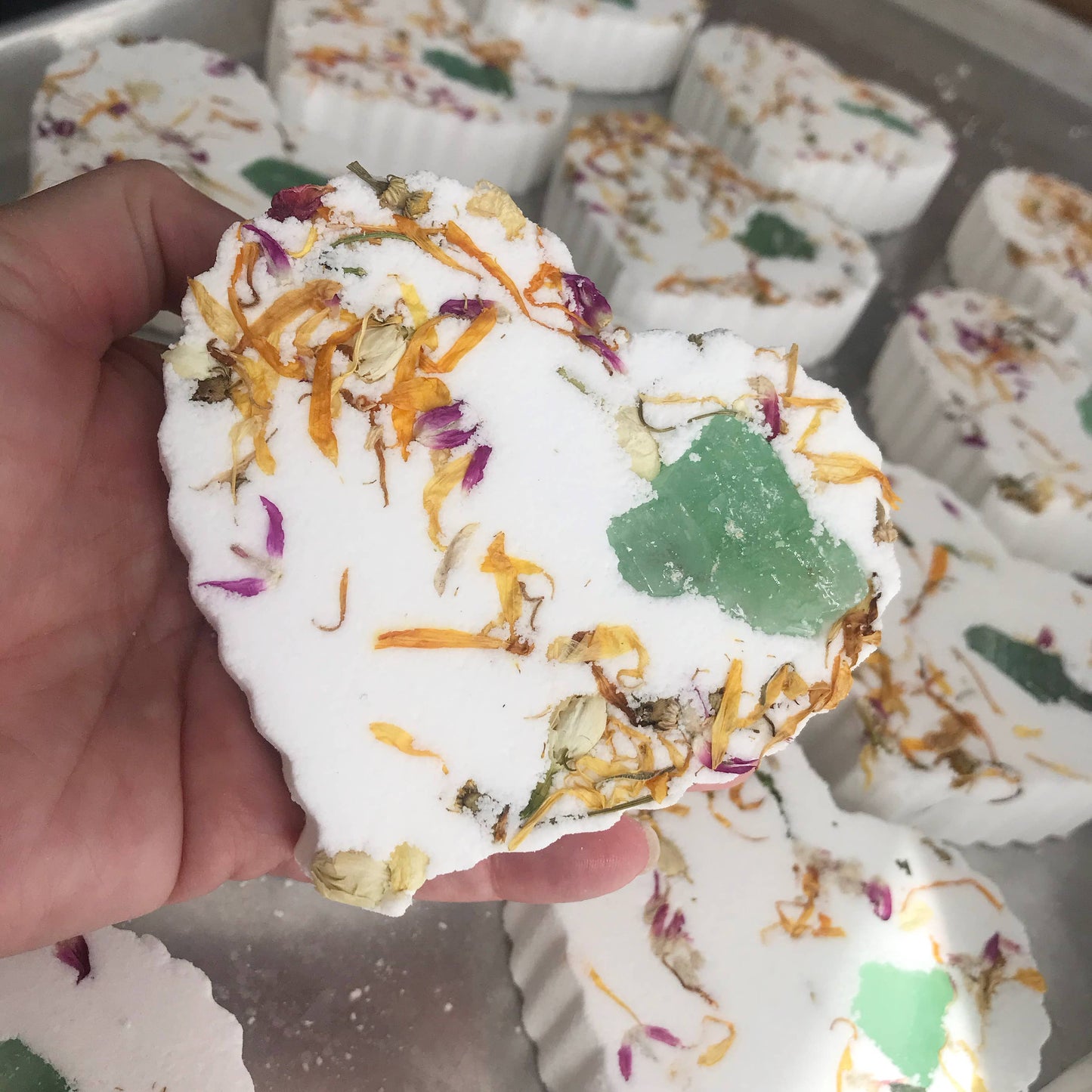 Love Blossoms Crystal Bath Bomb - The Good Life Vibe